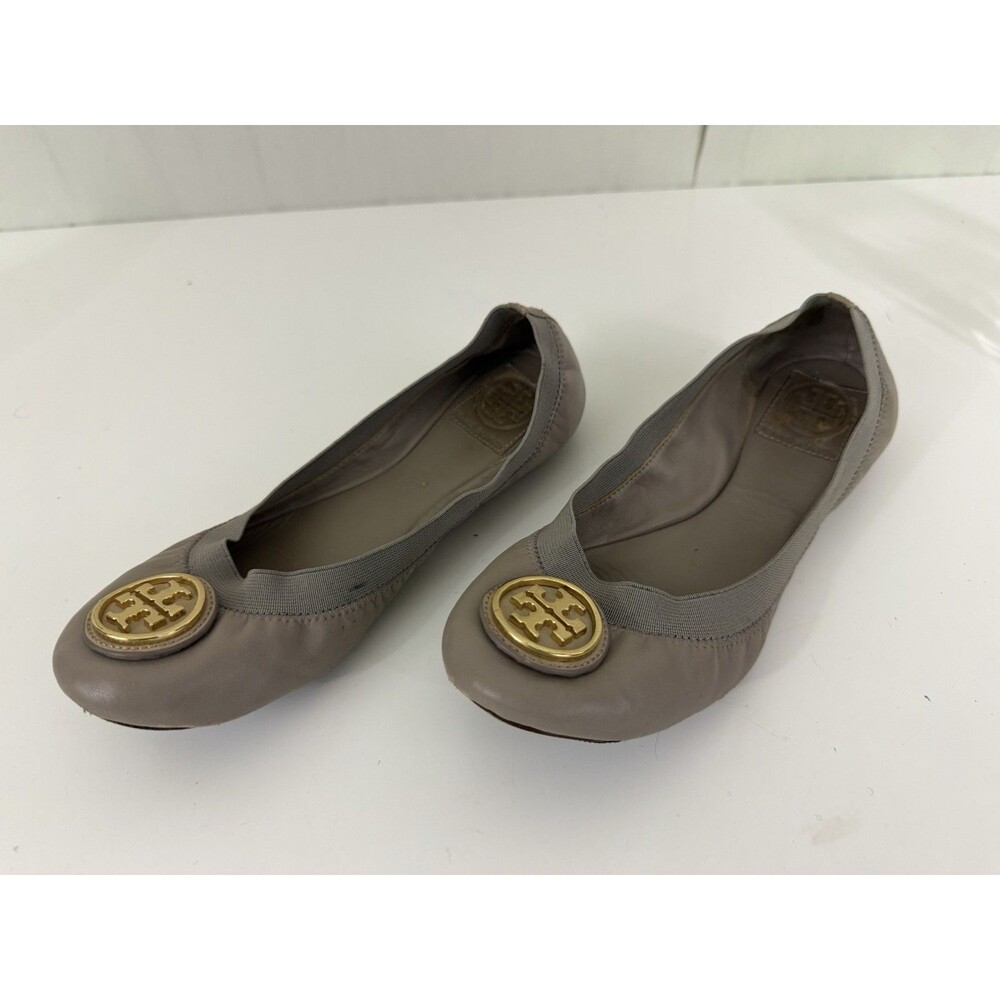 Tory Burch Caroline Leather Ballet Flats In French Grey with Gold Logo Size 7.5